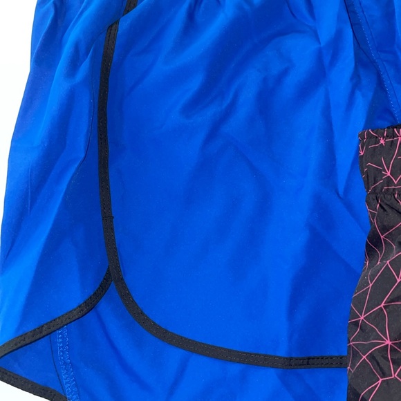 Hanes ladies athletic shorts size medium new with tag three pack - Picture 5 of 7